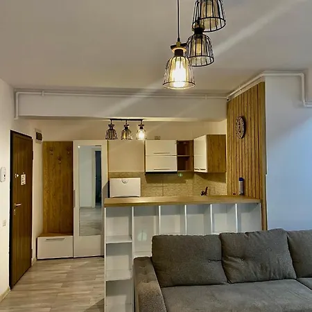 415 * Mamaia
